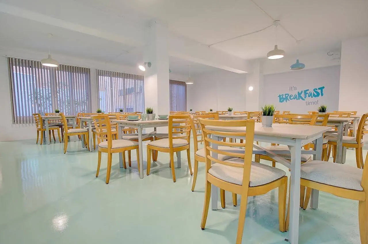 Hotel Salpi (Adults Only) إل أرينال 2*,  إسبانيا