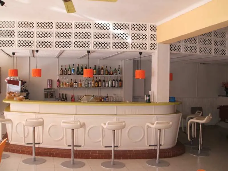 Hotel Salpi (Adults Only) 엘아레날